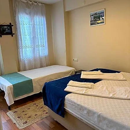 Hotel Can Can Apart Otel
